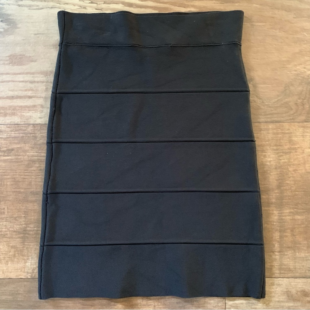 BCBGMAXAZRIA black bodycon pencil skirt